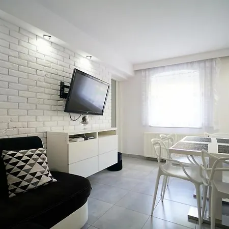 Apartament Every Sky Konstytucji 3 Maja 66/1